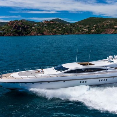 LADY B Yacht Charter Price - Overmarine Luxury Yacht Charter