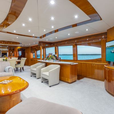 Lady Sandra Yacht 12
