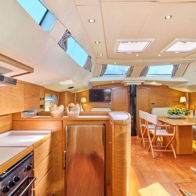 Shooting Star Yacht 13