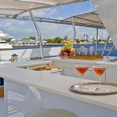 Serenity Yacht 11