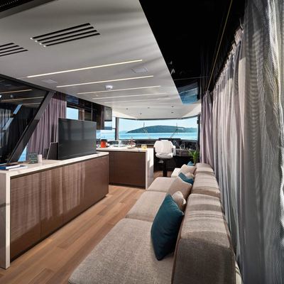 Blue Moon Yacht 13