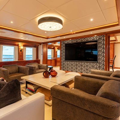 Unbridled Yacht 11