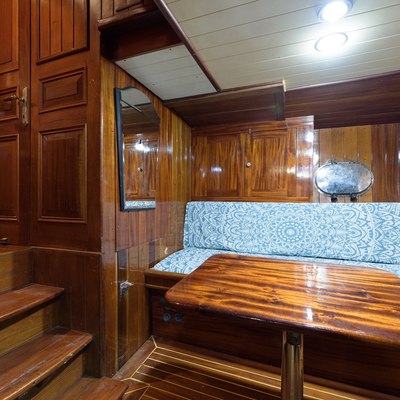 Entre Cielos Yacht 14