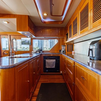 Virginia Sea Yacht 15
