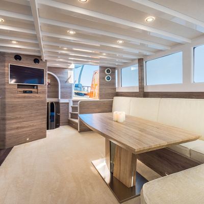 Andeo Yacht 12