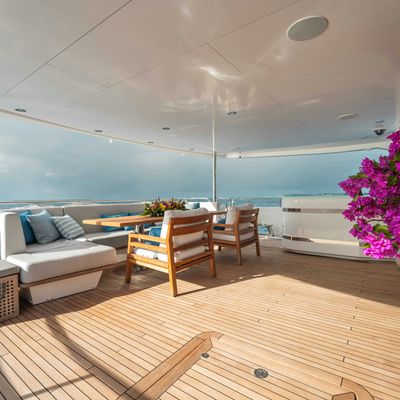 Captain Morgan III Yacht 15