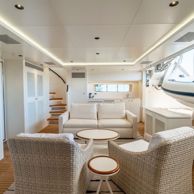 MISS MICHELLE Yacht Charter Price - Horizon Yachts Luxury Yacht Charter