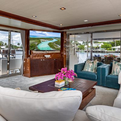 Beachfront II Yacht 11