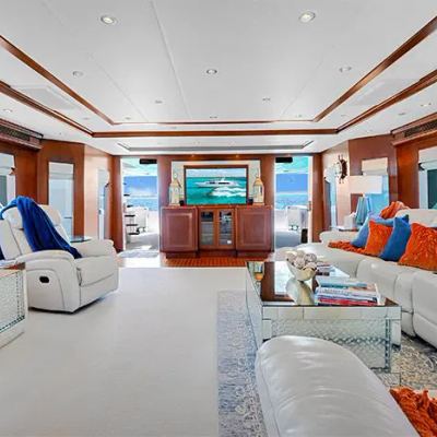 Escape Yacht 12