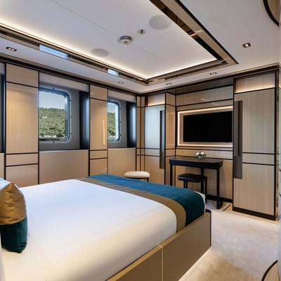 Reliance Yacht 13