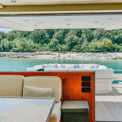 Sea Lady Yacht 11