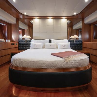 Girifalco V Yacht 14