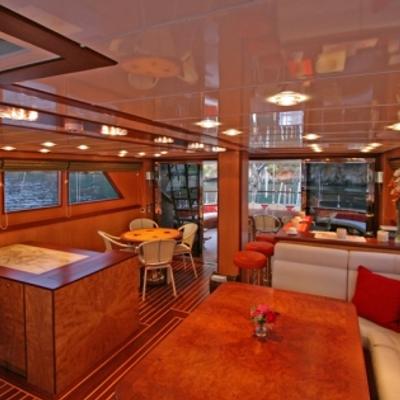 Serenity 86 Yacht 12