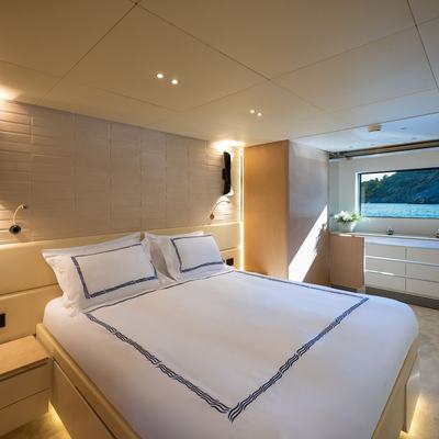 Angels Yacht 15