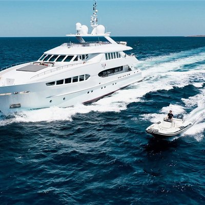 who owns mac brew yacht heesen