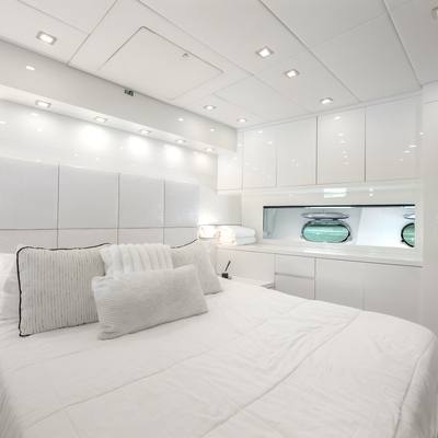 Venture Yacht 15