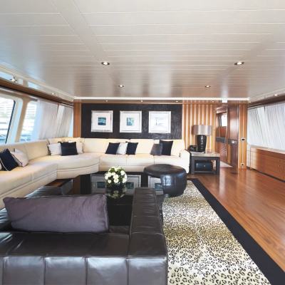 Yami Yacht 15