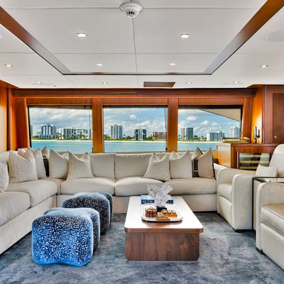 Natural 9 Yacht 13