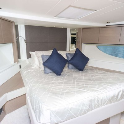 Milamo Yacht 12