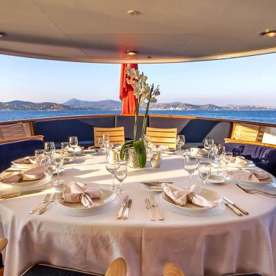 SECRET LIFE Yacht Charter Price - Feadship Luxury Yacht Charter