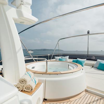 Centurion Yacht 12