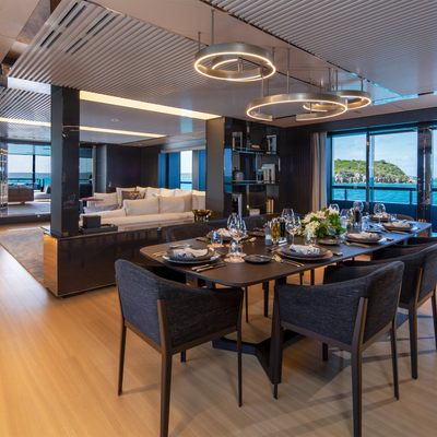 Fifty Yacht 14