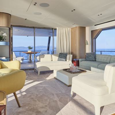Aladdin Sane Yacht 15