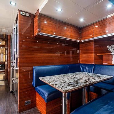 Allora Yacht 15