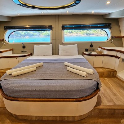 Arni Yacht 14