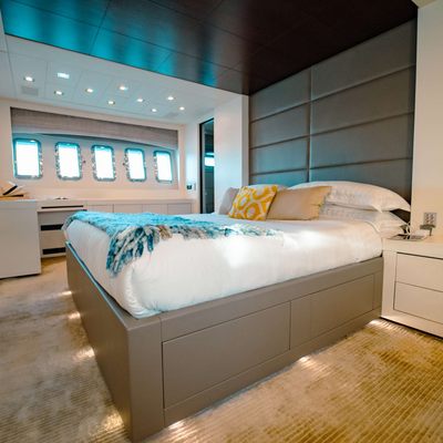 Houdini Yacht 13