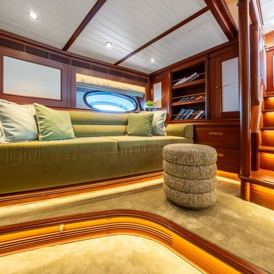 Athos Yacht 14