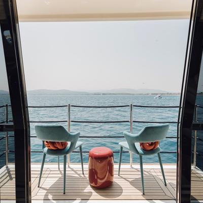 Centurion Yacht 14