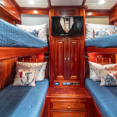 Falcon Yacht 14