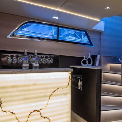 Vogue Yacht 13
