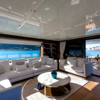 Queen Martina Yacht 12