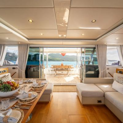 Diana Yacht 12