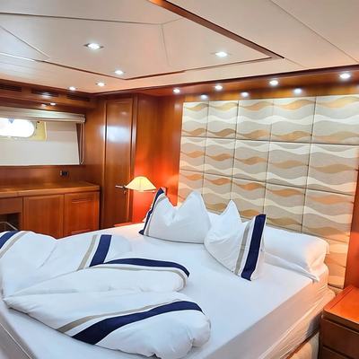 Balkan Yacht 15