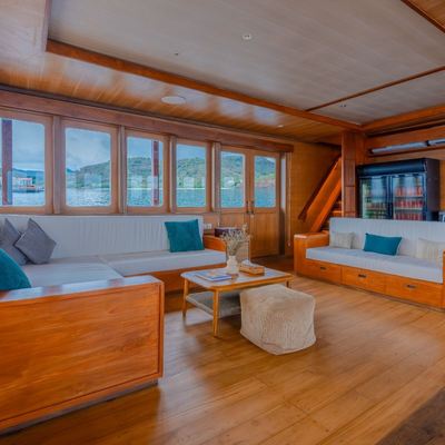 Sanctuary Yacht 12