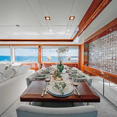 Beachfront II Yacht 14