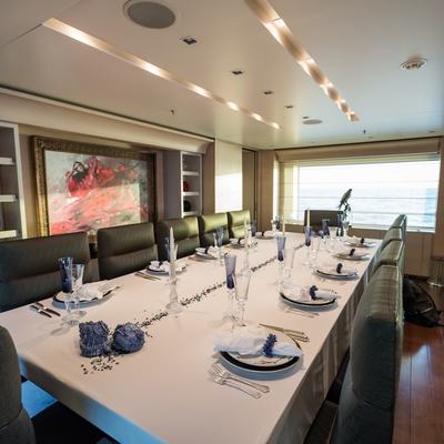 Benik Yacht 12