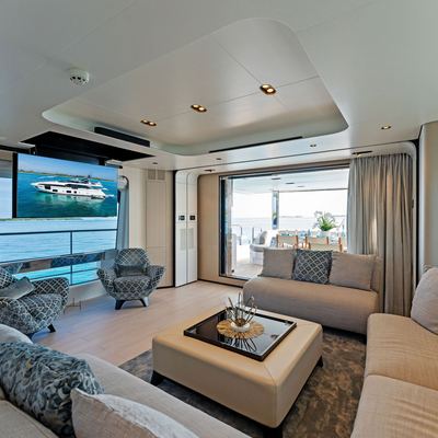 Compass Yacht 12