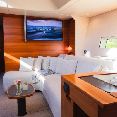 Vantanera Yacht 12