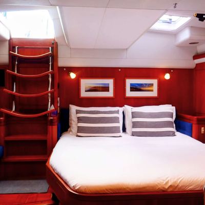 Elvis Magic Yacht 14