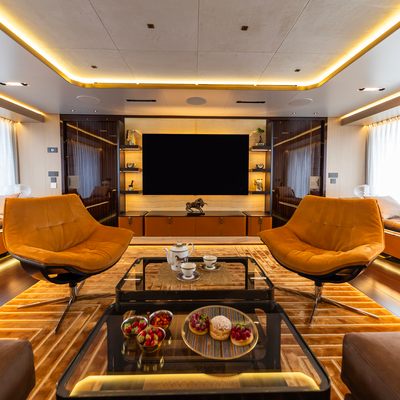 Aily Yacht 13