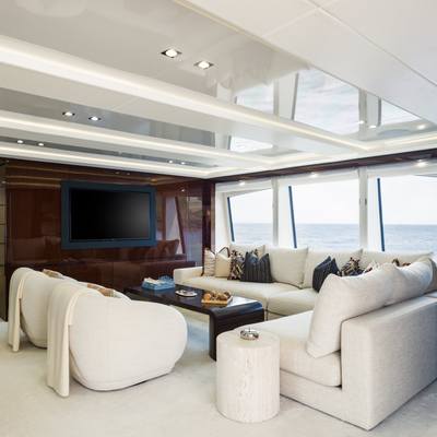 Mousea of the Sea Yacht 12