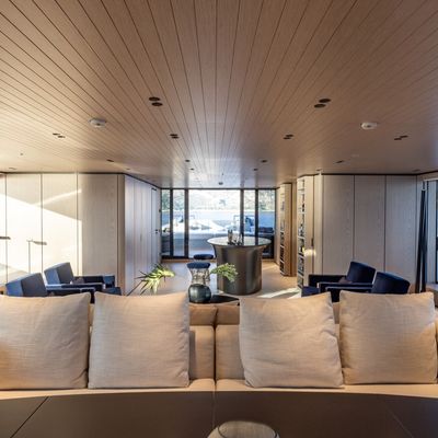 Virtuosity Yacht 14