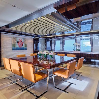 Totem Yacht 12