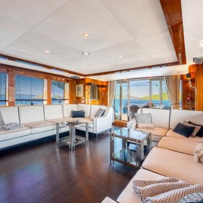 Arago Yacht 15