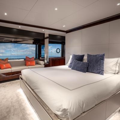 Illusion Yacht 11