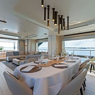 Compass Yacht 13
